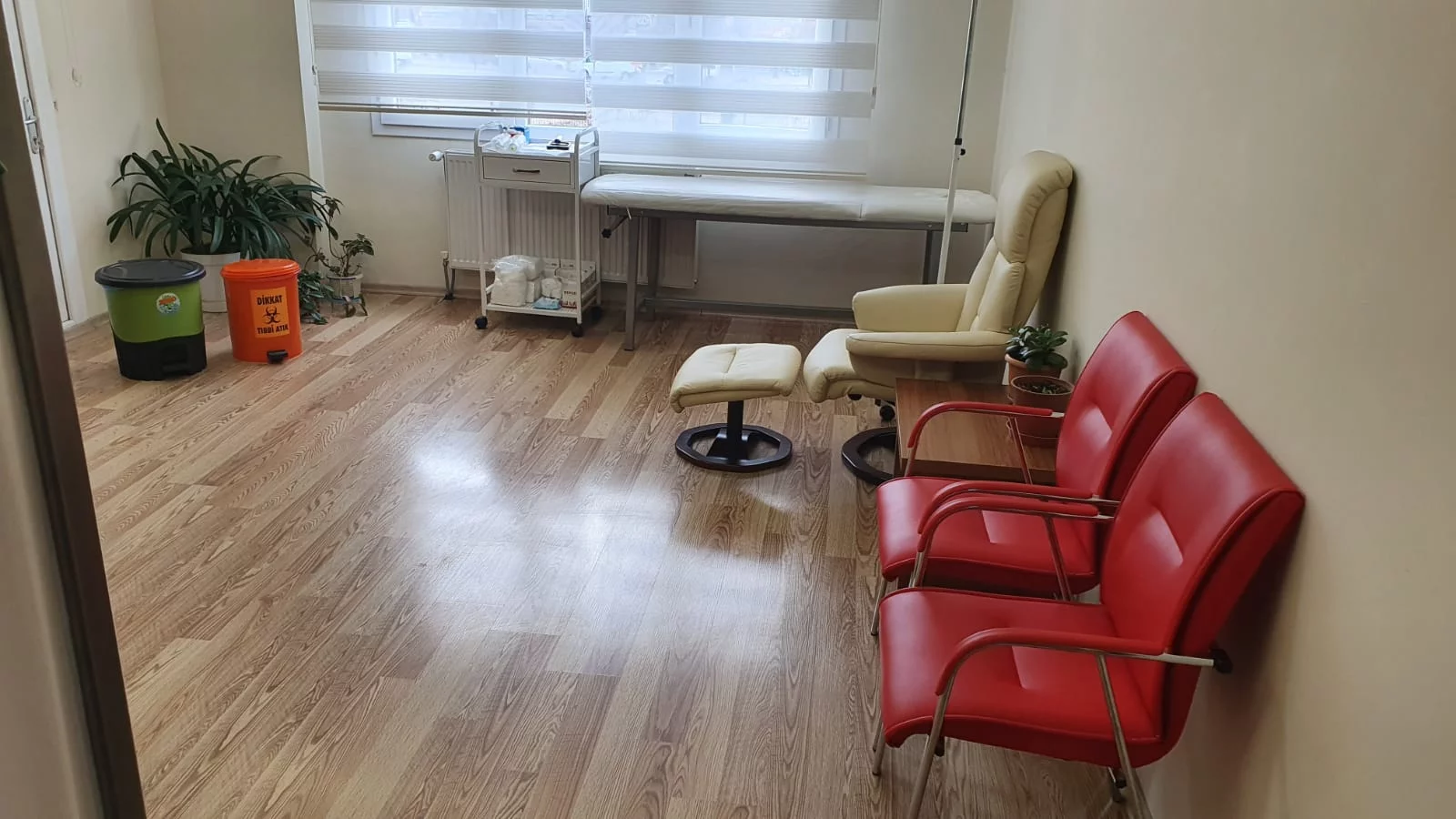 dr-mustafa-ersayan-klinik-3